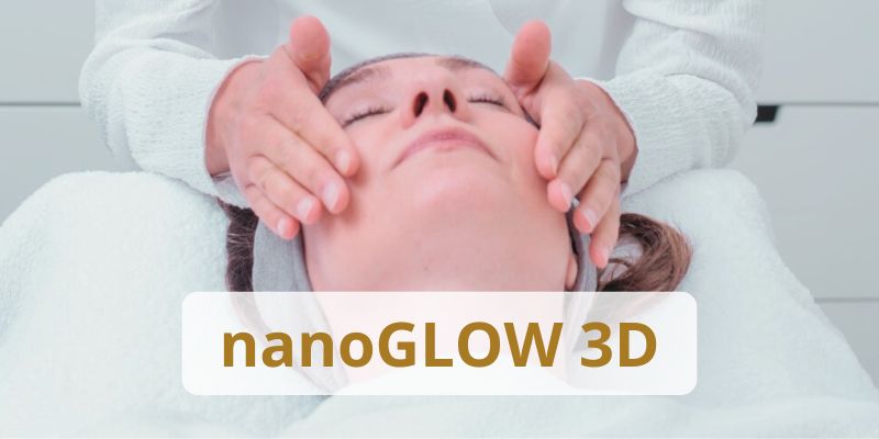 Kundin bei nanoGLOW 3 D Behandlung