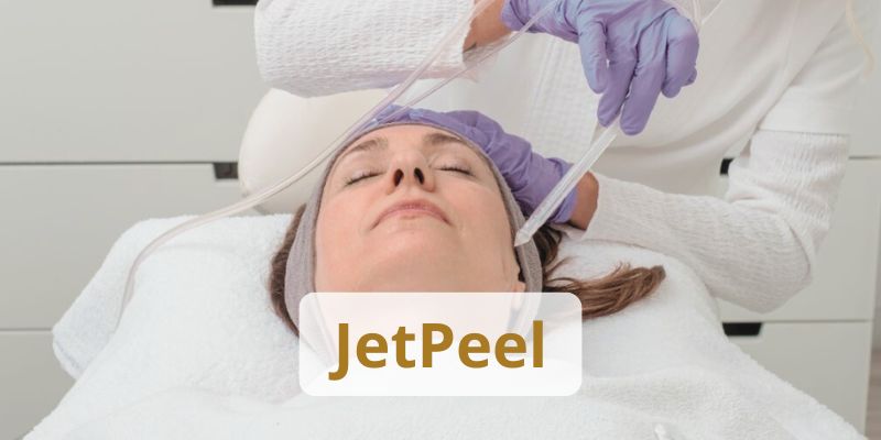 Kundin bei JetPeel-Behandlung